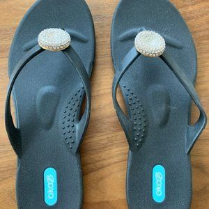 Oka.B Flip Flops